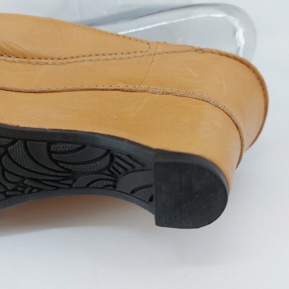 Clarks Artisan Sandals Size 8.5 M Leather Upper Tan Wedge 73527 - Picture 12 of 12